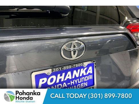 Used 2021 Toyota RAV4 LE image 32