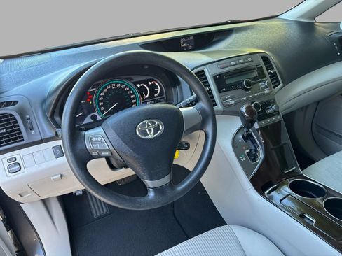 Used 2009 Toyota Venza FWD image 16