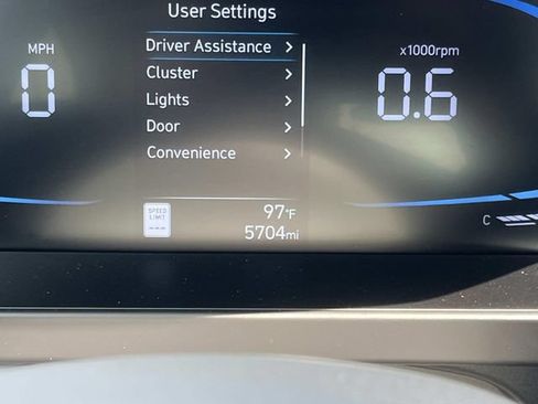 Certified 2025 Hyundai Elantra Sport FWD image 36