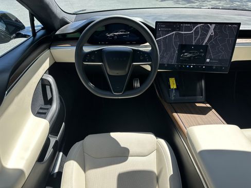 Used 2024 Tesla Model S image 16