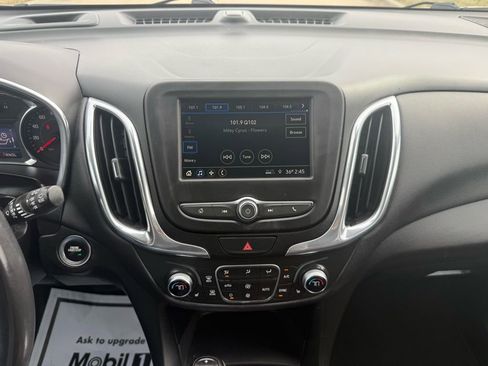 Used 2019 Chevrolet Equinox LT w/ Driver Convenience Package image 38