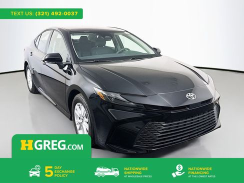 Used 2026 Toyota Camry LE image 1
