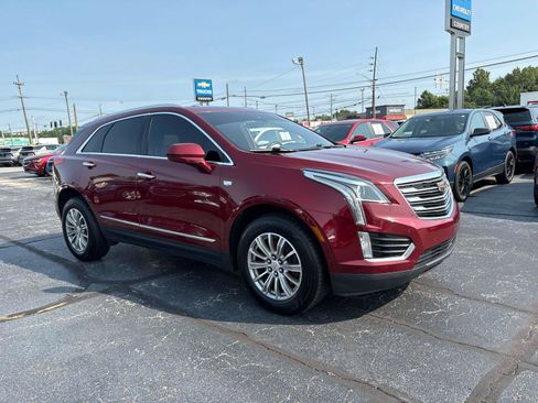 Used 2017 Cadillac XT5 Luxury w/ Driver Awareness Package FWD image 7