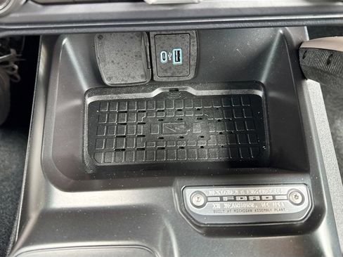 Used 2024 Ford Bronco Outer Banks AWD/4WD image 21