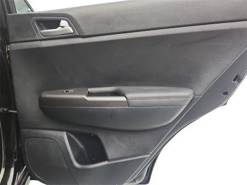 Used 2021 Kia Sportage LX image 24