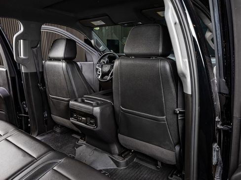 Used 2021 Chevrolet Silverado 1500 LT Trail Boss w/ Convenience Package II image 31