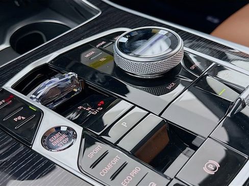 New 2027 BMW X7 M60i AWD/4WD image 17