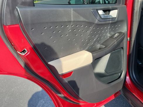 Used 2020 Ford Escape SE FWD image 27