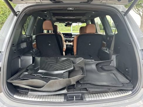 Used 2025 Kia Telluride SX Prestige X-Pro AWD/4WD image 12