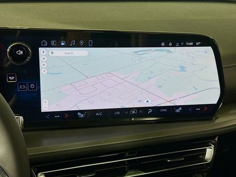 New 2026 Chevrolet Traverse LT image 13