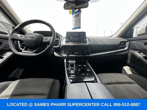 Used 2026 Nissan Rogue SV FWD image 9