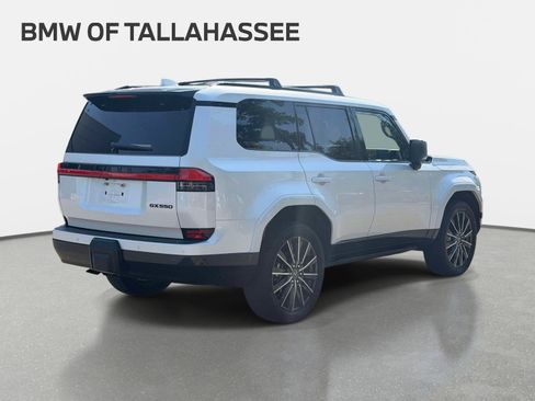 Used 2025 Lexus GX 550 w/ Accessory Package (2T) AWD/4WD image 6