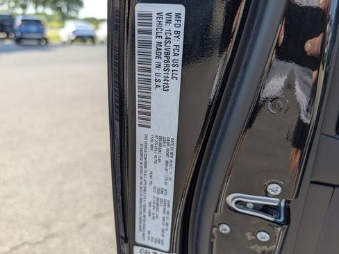 Used 2024 Jeep Wagoneer Series II AWD/4WD image 42