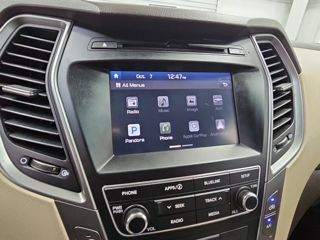 Used 2017 Hyundai Santa Fe Sport FWD image 16