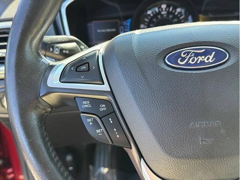 Used 2016 Ford Fusion Titanium FWD image 9