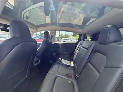 Used 2023 Tesla Model Y Long Range AWD/4WD image 15