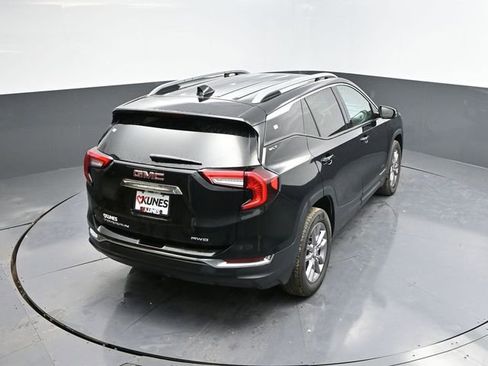 Used 2024 GMC Terrain SLT AWD/4WD image 40