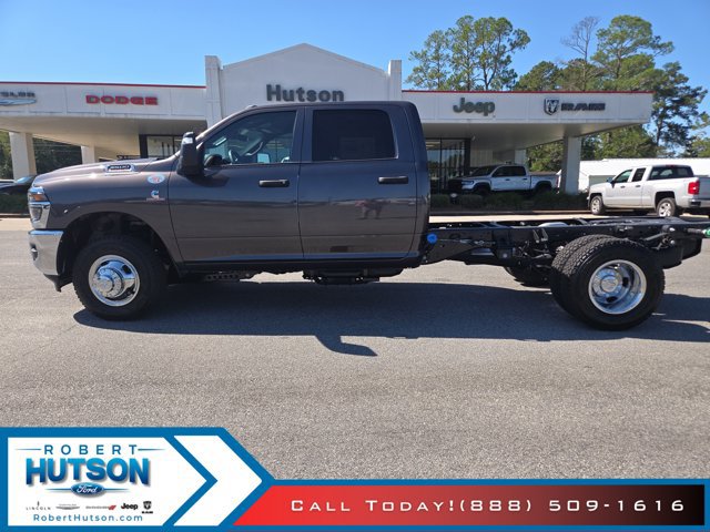 New 2026 RAM 3500 Tradesman w/ Chrome Appearance Group A AWD/4WD image 1