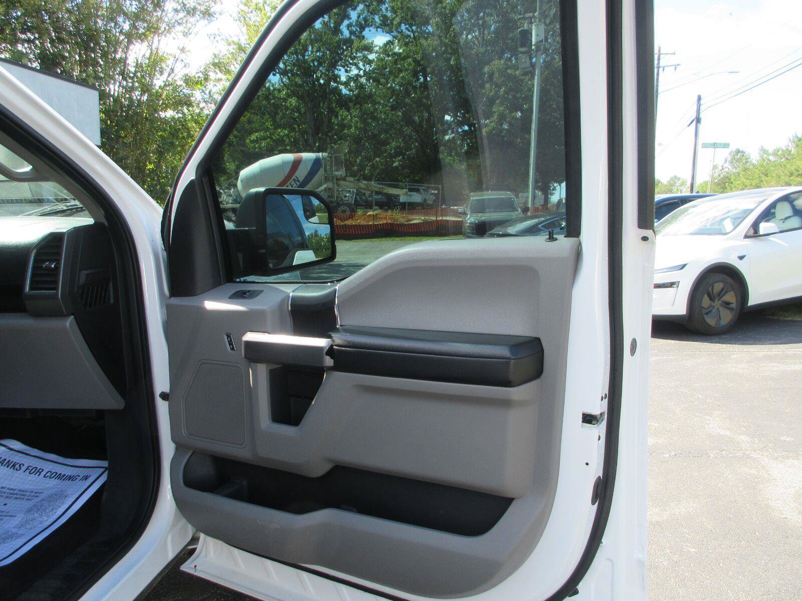 Used 2017 Ford F150 XLT AWD/4WD image 15