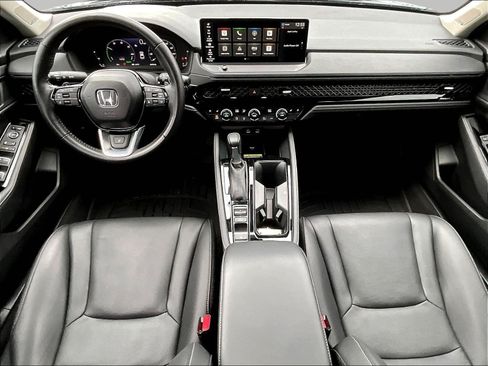 Used 2025 Honda Accord Touring image 7