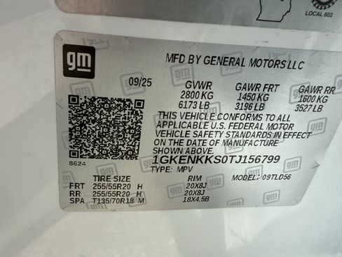 Used 2026 GMC Acadia Elevation w/ Elevation Premium Package FWD image 34