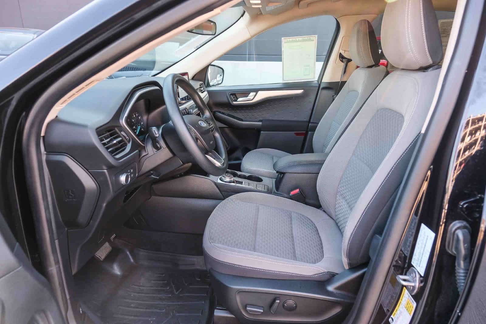 Used 2020 Ford Escape SE AWD/4WD image 21