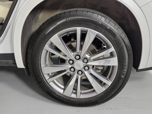 Used 2024 Cadillac XT6 Premium Luxury w/ LPO, Floor Liner Package AWD/4WD image 9