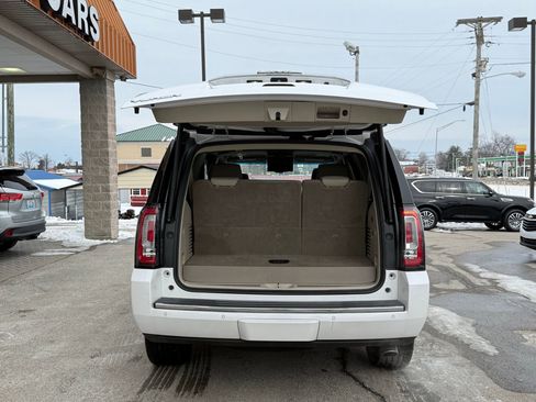 Used 2019 GMC Yukon Denali image 31