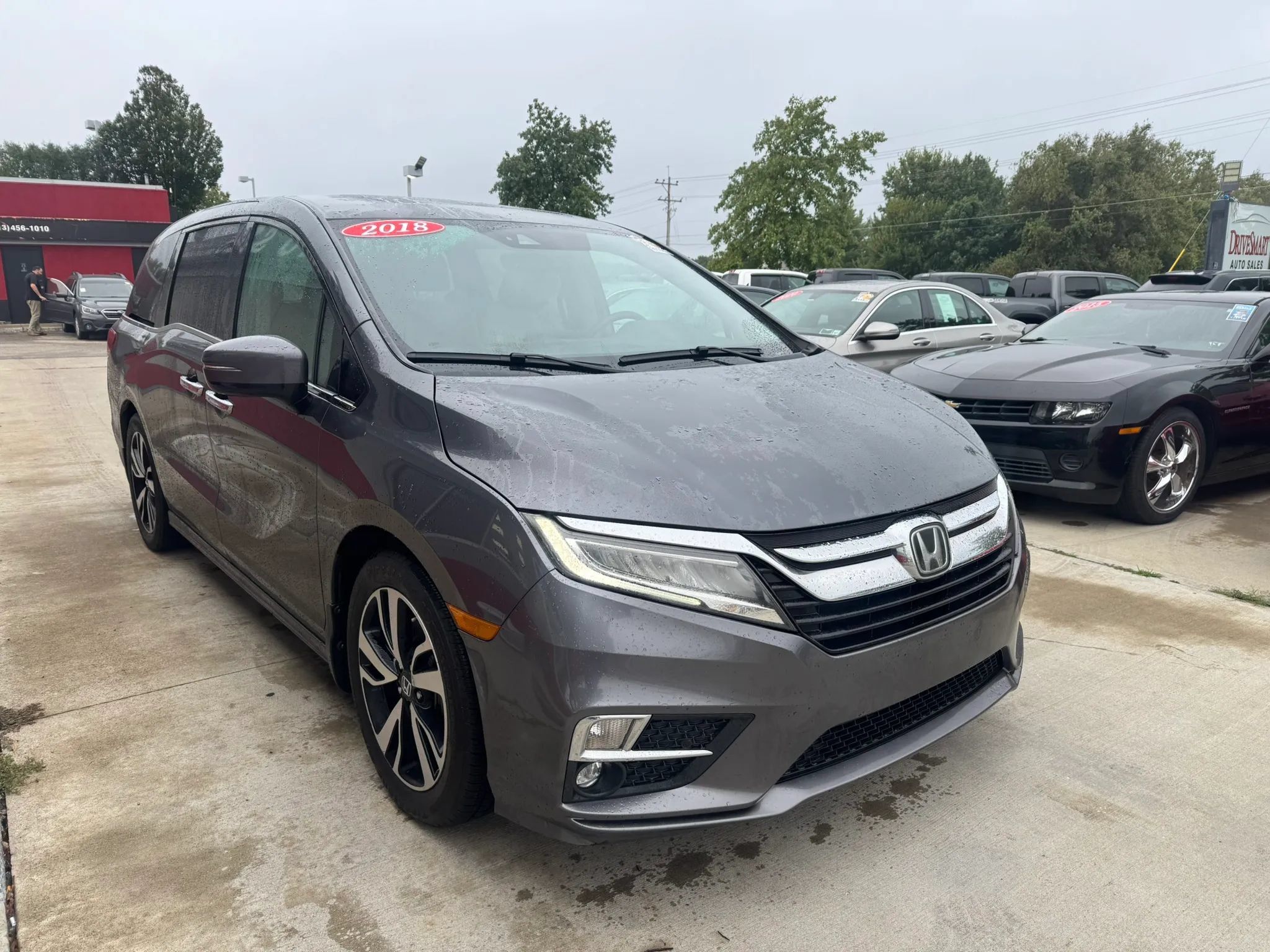 Used 2018 Honda Odyssey Elite image 3