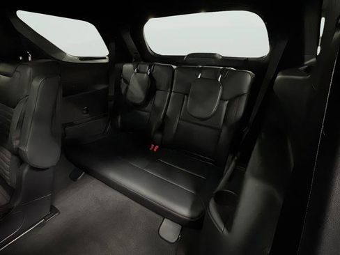 New 2026 Ford Explorer ST-Line w/ ST-Line Street Pack image 28