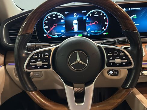 Used 2022 Mercedes-Benz GLS 450 4MATIC image 28