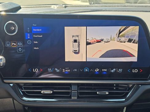 Used 2025 Chevrolet Equinox EV RS w/ Active Safety Package 3 AWD/4WD image 31