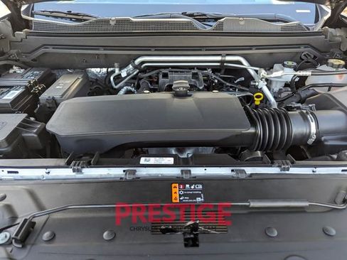 Used 2024 Chevrolet Colorado LT image 31