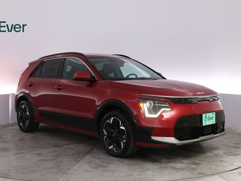 Used 2023 Kia Niro Wind FWD image 12