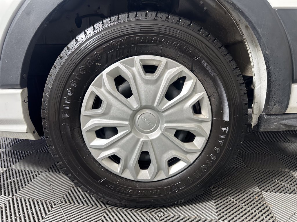 Used 2024 Ford Transit 350 XLT RWD image 11