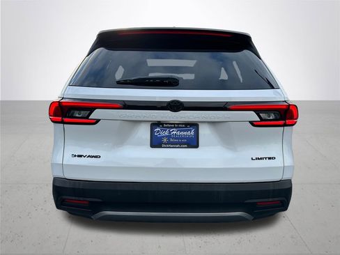 Used 2024 Toyota Grand Highlander Limited image 8