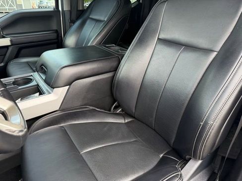 Used 2021 Ford F250 Lariat w/ Lariat Ultimate Package image 13