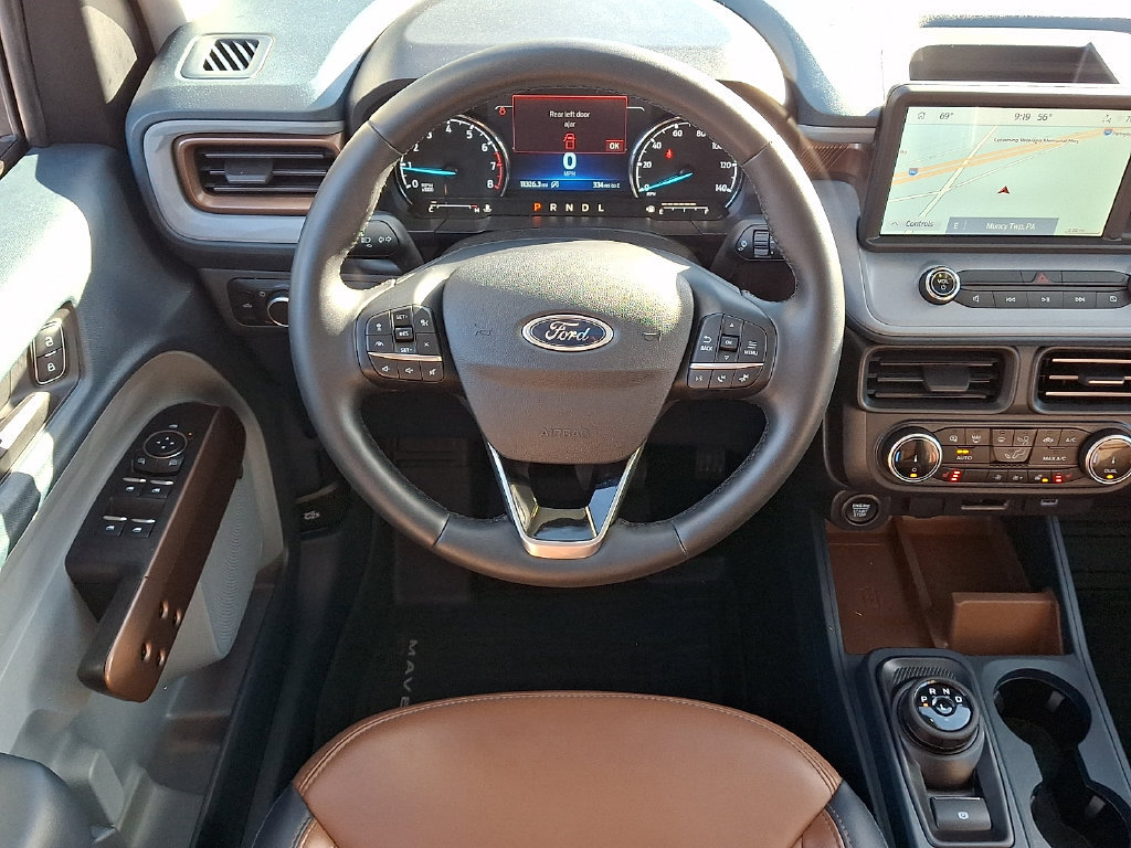 Used 2024 Ford Maverick Lariat AWD/4WD image 2