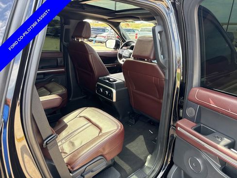 Used 2024 Ford Expedition Limited AWD/4WD image 14