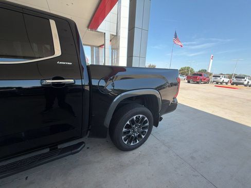 Used 2026 Toyota Tundra Limited AWD/4WD image 4