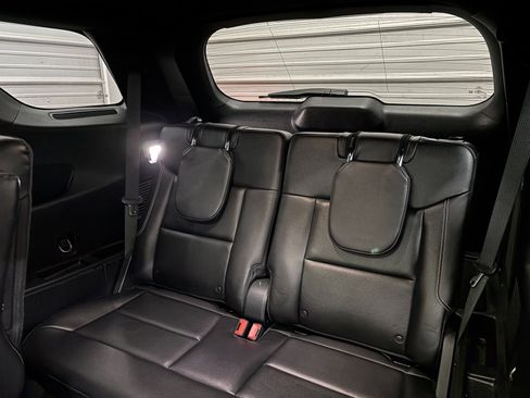 Used 2020 Ford Explorer ST w/ ST Street Pack image 28