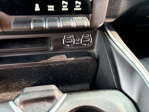 Used 2022 RAM 1500 Big Horn w/ Night Edition AWD/4WD image 37