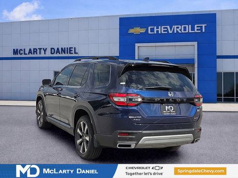 Used 2024 Honda Pilot Elite image 4