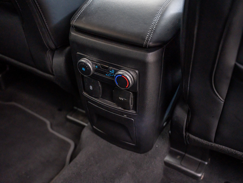 Used 2022 Ford Explorer XLT w/ Equipment Group 202A AWD/4WD image 46