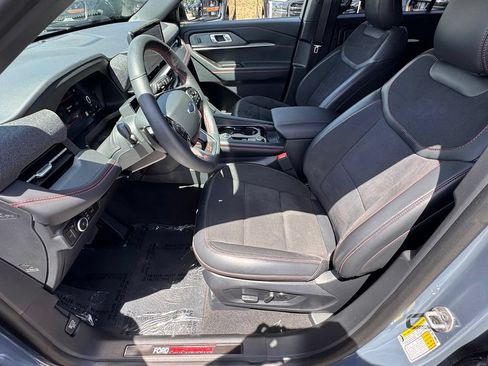 Used 2026 Ford Explorer ST RWD image 17