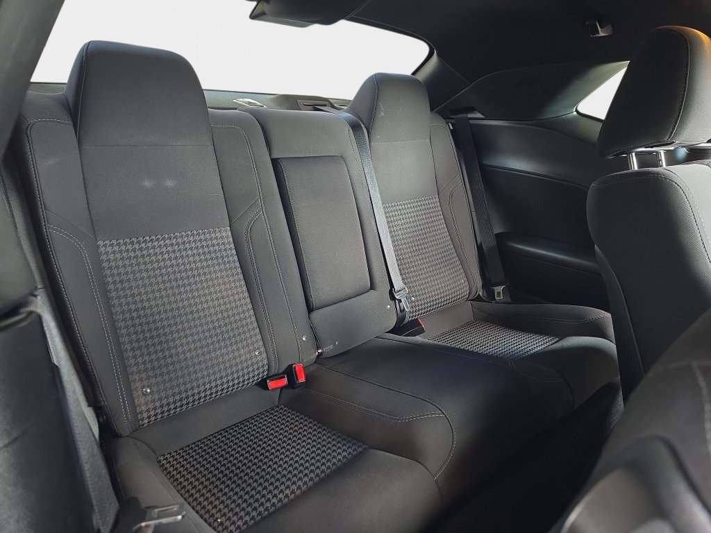 Used 2018 Dodge Challenger SXT RWD image 13
