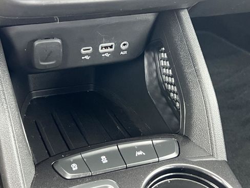 Used 2023 Chevrolet TrailBlazer LS FWD image 26