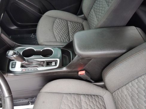 Used 2019 Chevrolet Equinox LT w/ Sun & Navigation Package image 22