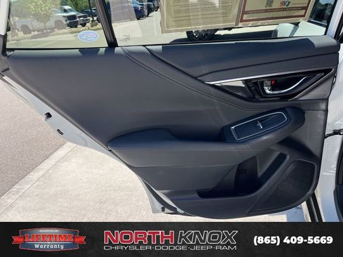 Used 2025 Subaru Outback Limited AWD/4WD image 17