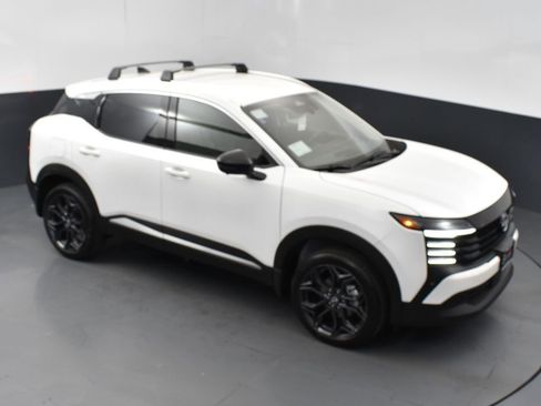 New 2026 Nissan Kicks SR w/ Illumination Package image 44